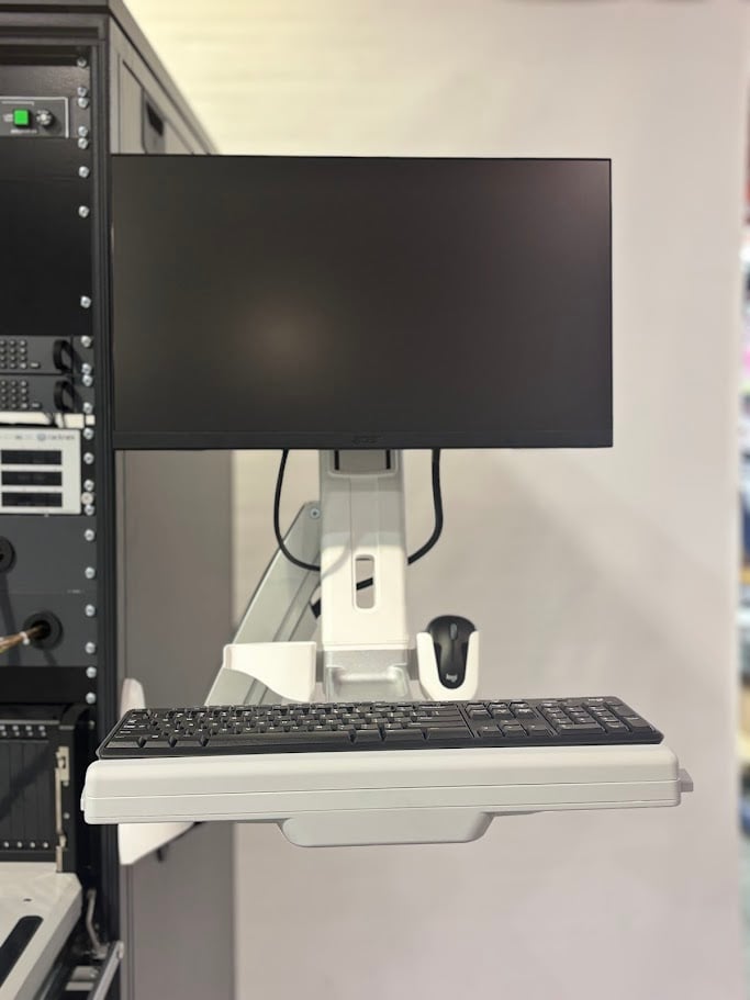 7556 Close-Up PC for Crane Aero Cabinet