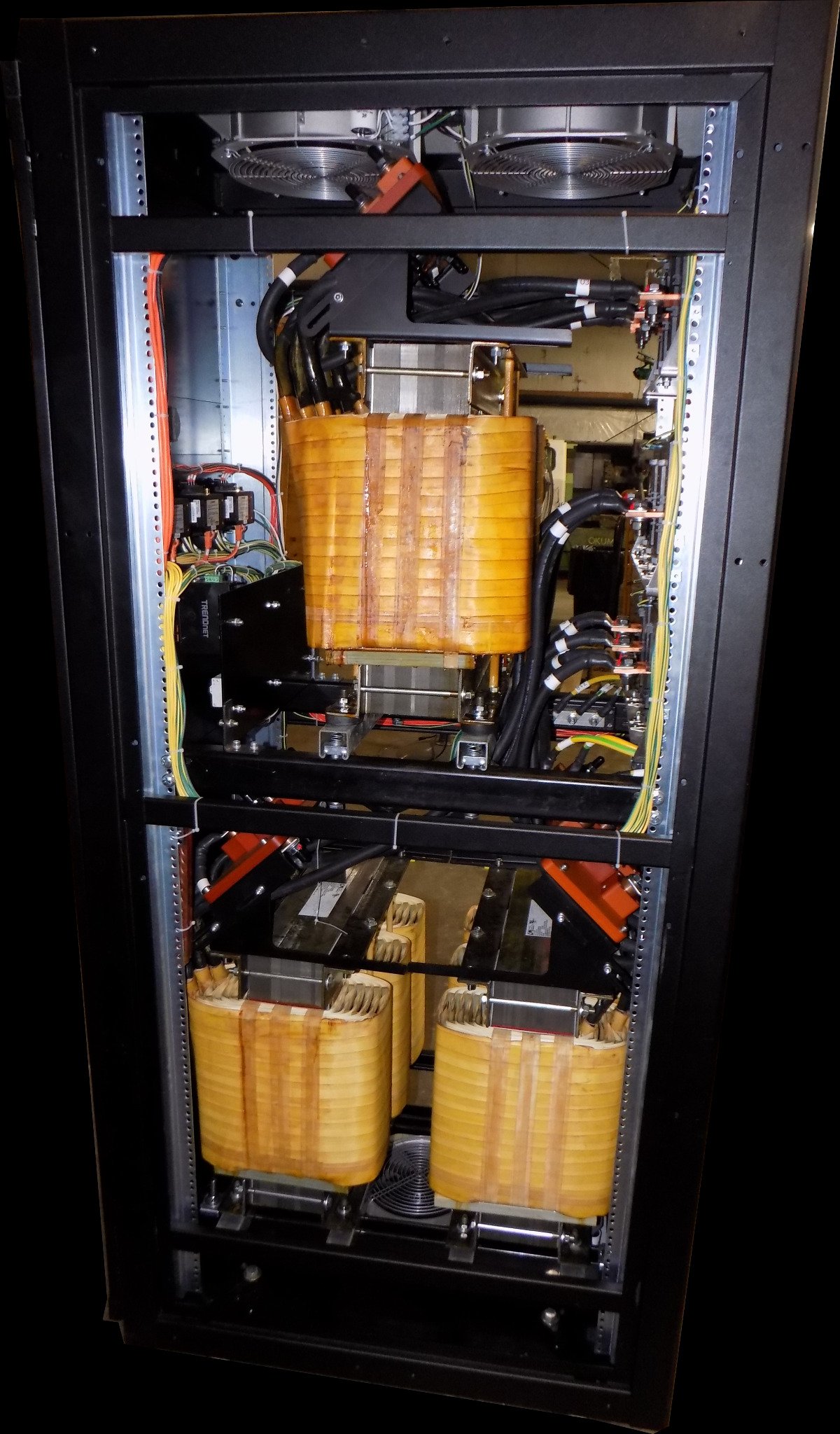 3-Phase Load Bank Side View